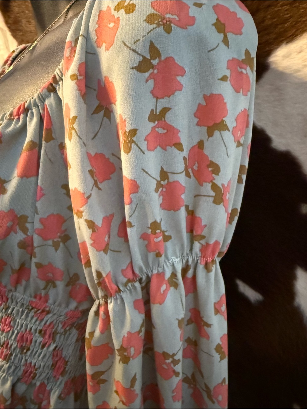 SHEIN Sage Crop Top with Coral Floral Print - Picture 4 of 5